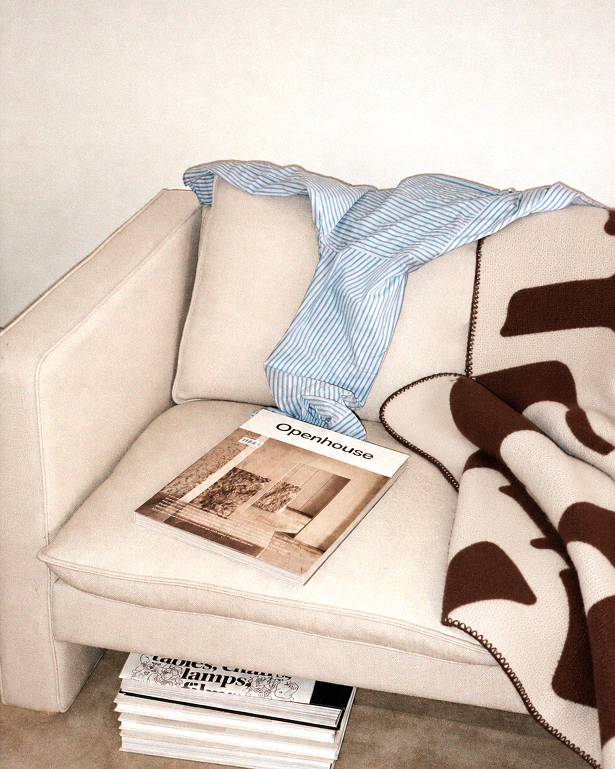 Bold Overlock Throw