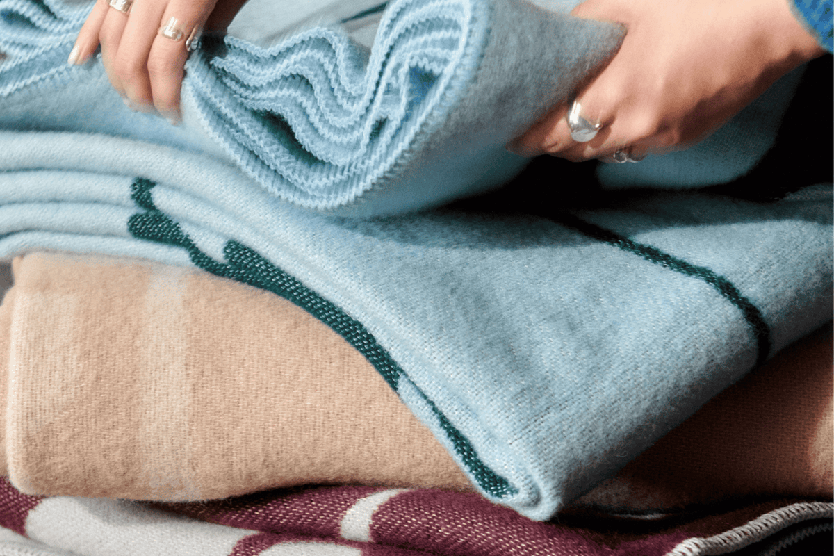 Bold Overlock Throw