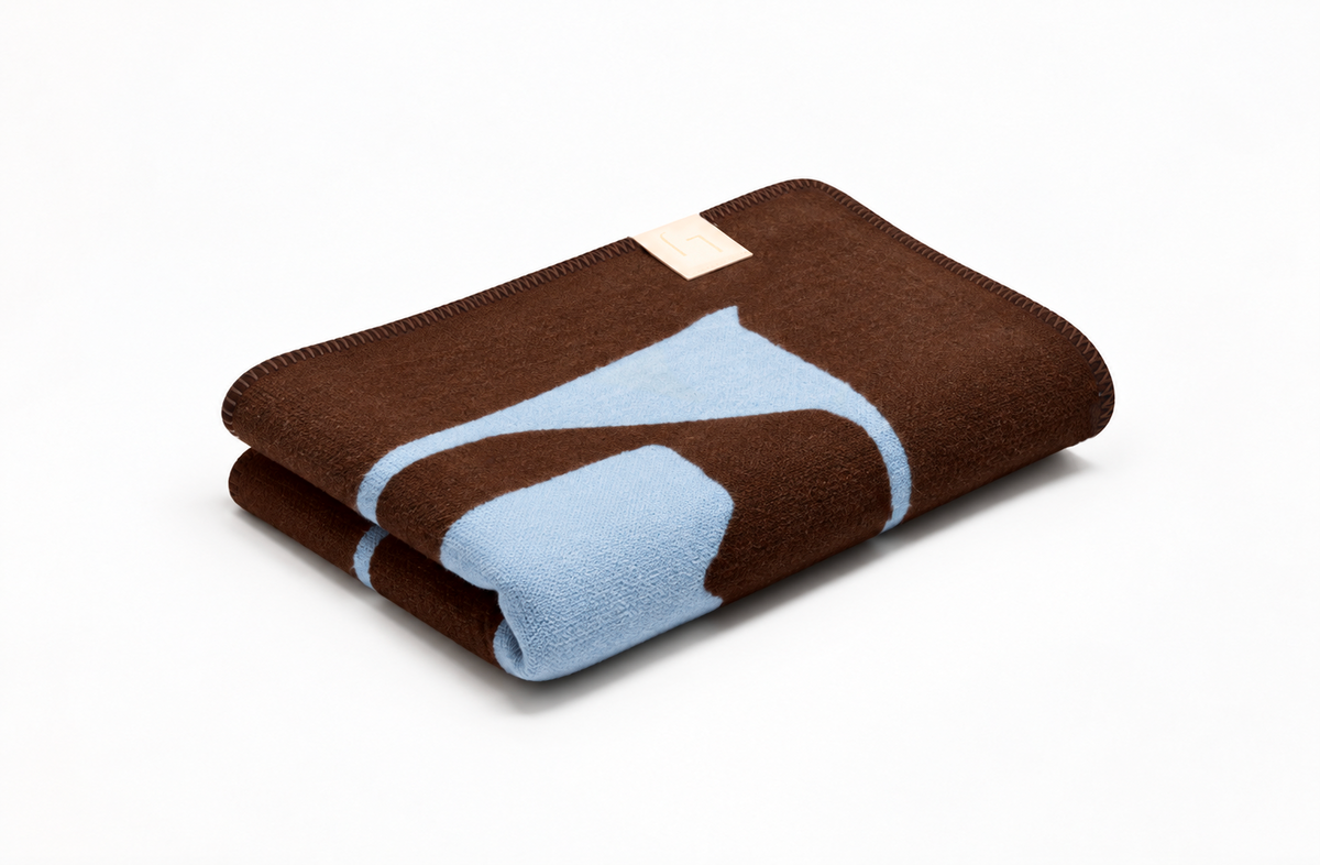 Bold Overlock Throw