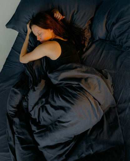 Midnight Diving Bedding Set