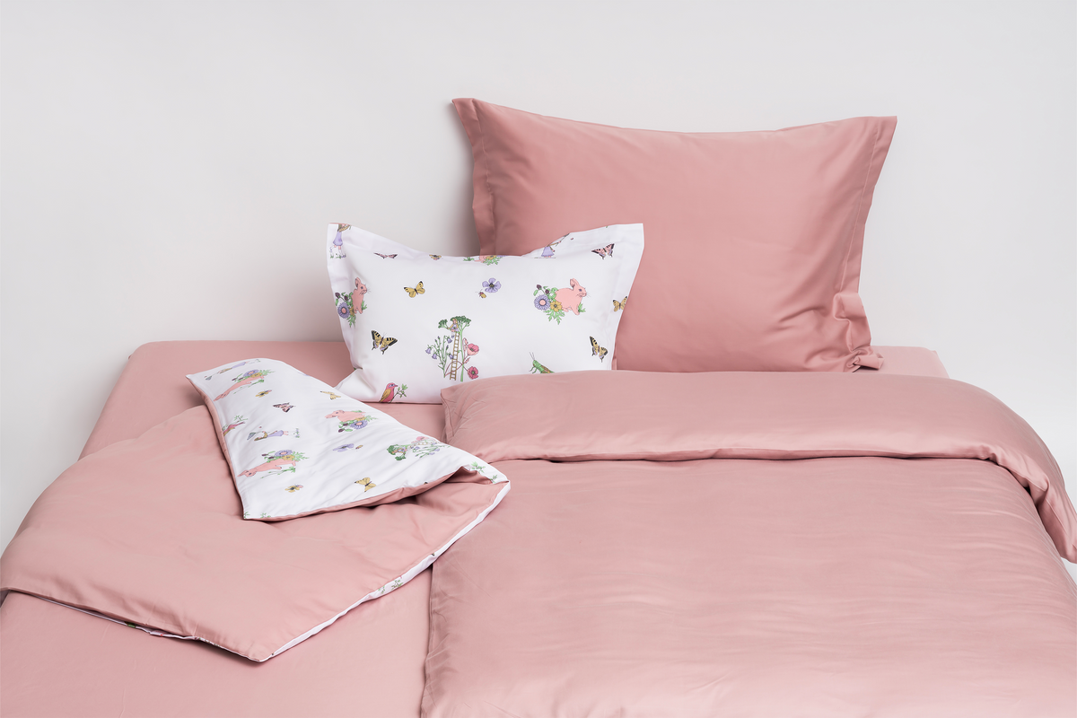Rebeca’s Dream Bedding Set