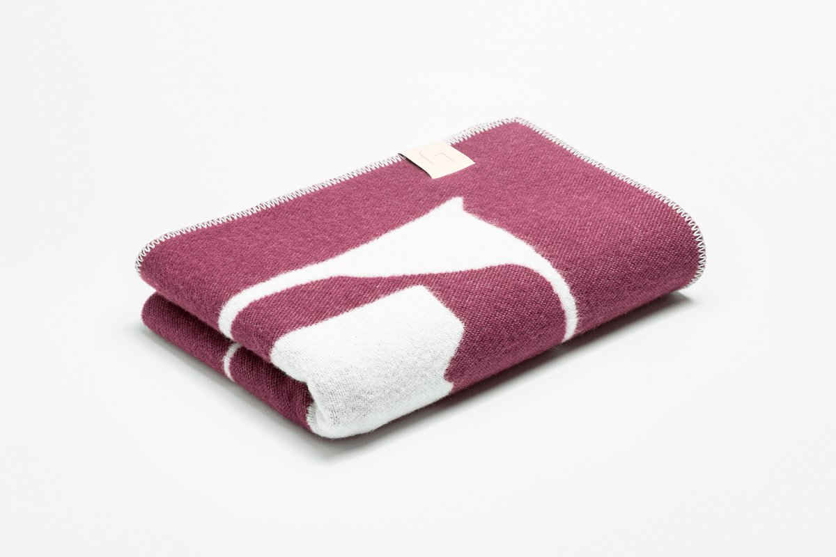 Bold Overlock Throw